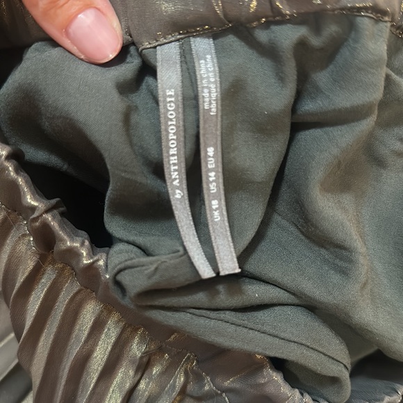 NWT Anthropologie Green & Gold Metallic Pleated Skirt and Top Set - Picture 11 of 16